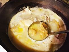 -鲜入围煮花胶鸡海鲜火锅