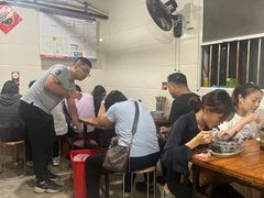 -叶新小吃店(来凤小区总店)