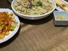 -东口码头·烧鸽子·鱼头泡饼·地方菜(金鹰悦城店)