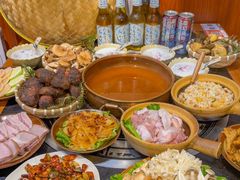 -阿山卓·野生菌火锅·纳西火塘烤肉