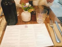 -FLOVIE FLORIST CAFE