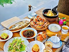 -欢乐蟹庄·精品农家乐(阳澄湖莲花岛店)