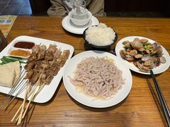 -泉畔人家·老济南经典鲁菜(大明湖店)