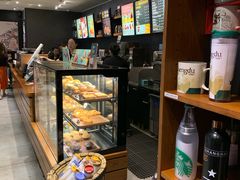 面包甜点陈列柜-星巴克(成都机场T2店)