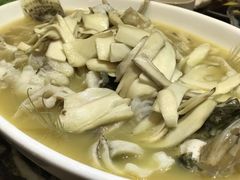 -蔼若春.传承三十年云南菜(金碧公园店)