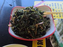 -小赖鱼馆·铁锅炖(官厅水库店)