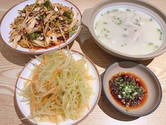 -叁煨蹄花·下饭盐帮菜(人民广场店)