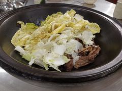 -粘豆包柴火铁锅炖