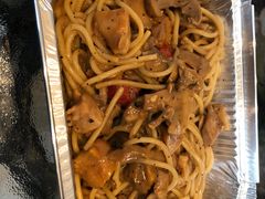 -必胜客(宝杨路宅急送店)