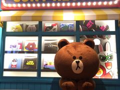 -LINE FRIENDS Garosu-gil Flagship Store