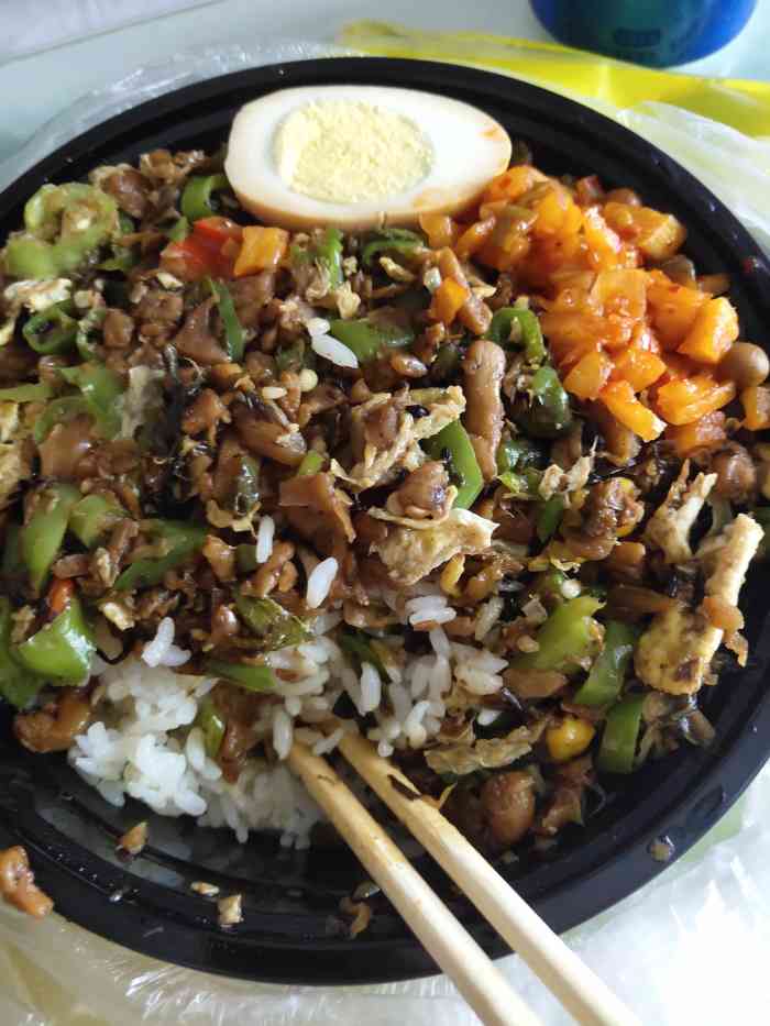 赣湘木桶饭(绿地店)-"千万不要再点这家了,吃出来了头发[吐]可.