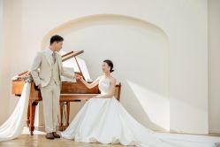 -雪中彩影婚纱摄影·微光艺术中心