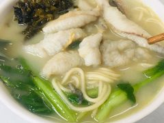 招牌黄鱼面-明呈黄鱼面馆(斜土路店)