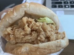 香辣鸡排堡-华莱士·炸鸡汉堡(蜜欢购物店)