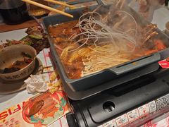-肥肥虾庄·金牌油焖大虾(汉口城市广场店)