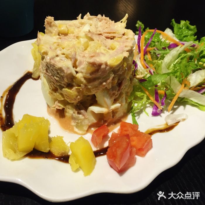 蕴味秘密花园·西式烧烤主题餐厅金枪鱼什果沙拉图片