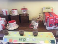 零售区-星巴克(迪士尼小镇店)