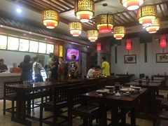 大堂-石头门坎