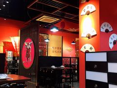 -虾弄弄海派小龙虾·牛羊蝎子火锅