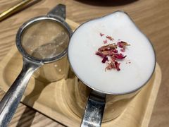 玫瑰风味拿铁-Toris(LuOne凯德晶萃广场店)