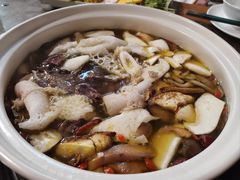 -菌海森林·非遗野生菌火锅(西山区滇池路摩根道店)