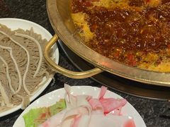 鲜猪黄喉-巴蜀大宅门火锅(新华公园店)