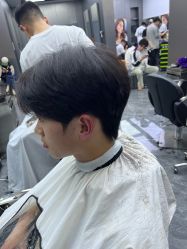 -米可造型烫发染发