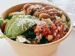 牛油果菌菇烤鸡色拉-FIKA WAKA(西岸凤巢店)