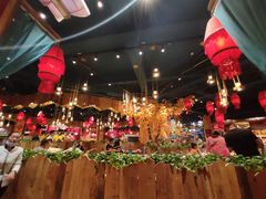 -老滇山寨•云南特色菜•地方菜•民族风情歌舞表演(金碧店)