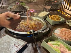 -巴倒烫陆派火锅山庄(南山总店)