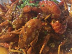 -李双猪·小龙虾·烧烤·羊肉煲(乐山店)