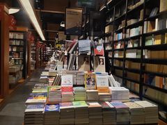 -西西弗书店(三峡广场湟恩新纪元购物广场店)