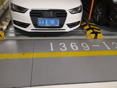 -BFC外滩金融中心停车场