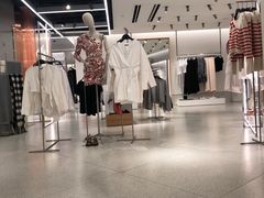 -ZARA(大上海时代广场店)
