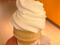 -麦当劳(百联西郊购物中心店)