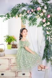 点击看大图 -DORA kids 朵拉儿童摄影花园店