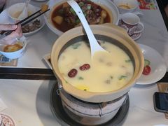 -清真·卡德尔大叔新疆主题餐厅(龙汇路店)
