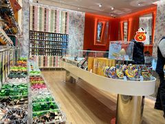 -VENCHI 闻绮(上海佛罗伦萨小镇店)