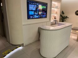 -PE SALON