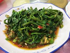 剁椒藤菜-洪霞餐馆