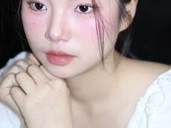 -金夫人化妆摄影职业培训学校