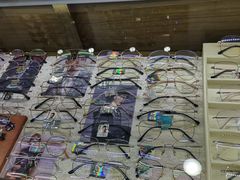 -广州宝岛眼镜武汉和光眼镜市场西区店