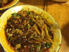 -拈签一笑黄牛肉辣卤串串