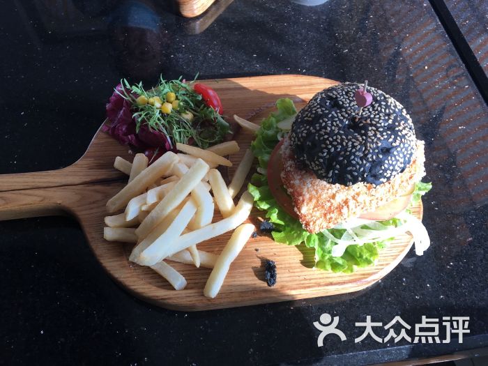 黄玉石阳光餐吧-西部牛仔汉堡图片-北京美食-大众点评网