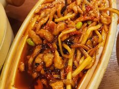 有鱼的鱼香肉丝-额娘·春饼烤鸭(华北七楼创始店)