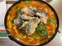 咔吱鱼皮-肥汁米蘭香港米线(宁波路总店)