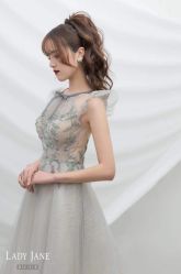 -Lady  Jane高端婚纱礼服馆