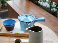 -彳亍咖啡·这里(水湾路店)