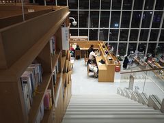 -朵云书院(滴水湖店)