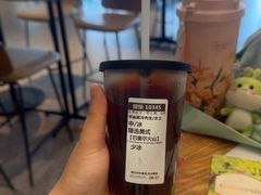 -星巴克臻选(上海合生汇1F店)